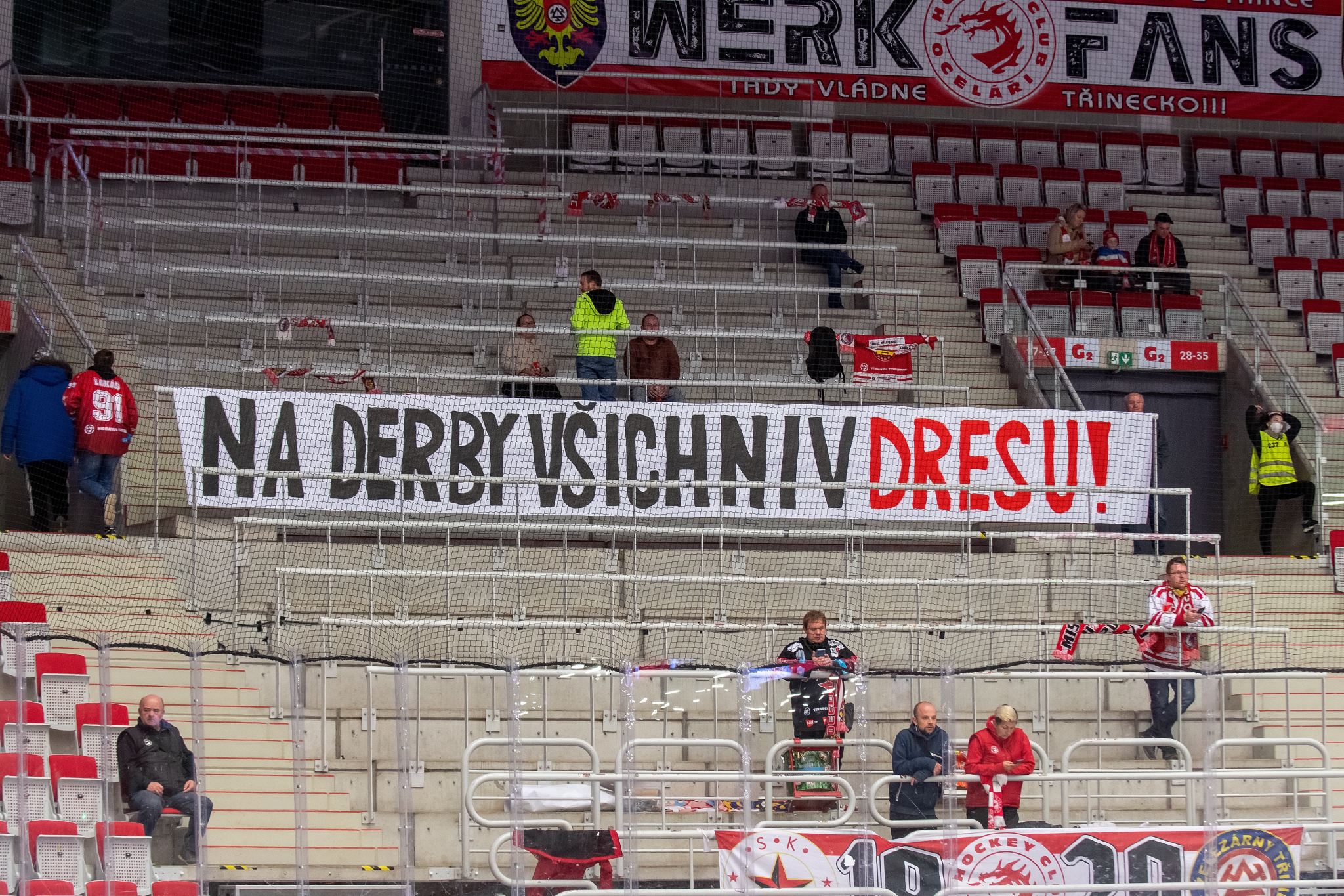 Na derby všichni v dresu!